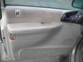 2000 Bright Silver Metallic Plymouth Grand Voyager   photo #13