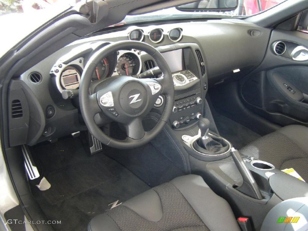 Black Leather Interior 2010 Nissan 370Z Touring Roadster Photo #42070707