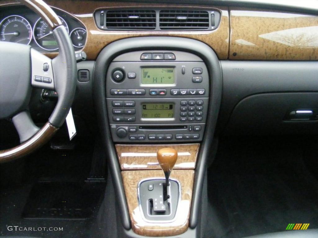 2006 Jaguar X-Type 3.0 Sport Wagon Controls Photo #42071231