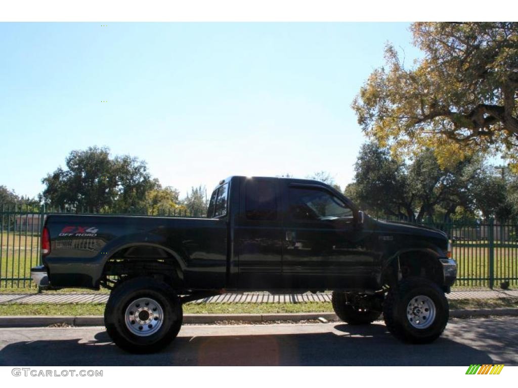 2003 F250 Super Duty Lariat SuperCab 4x4 - Dark Highland Green Metallic / Medium Parchment Beige photo #10