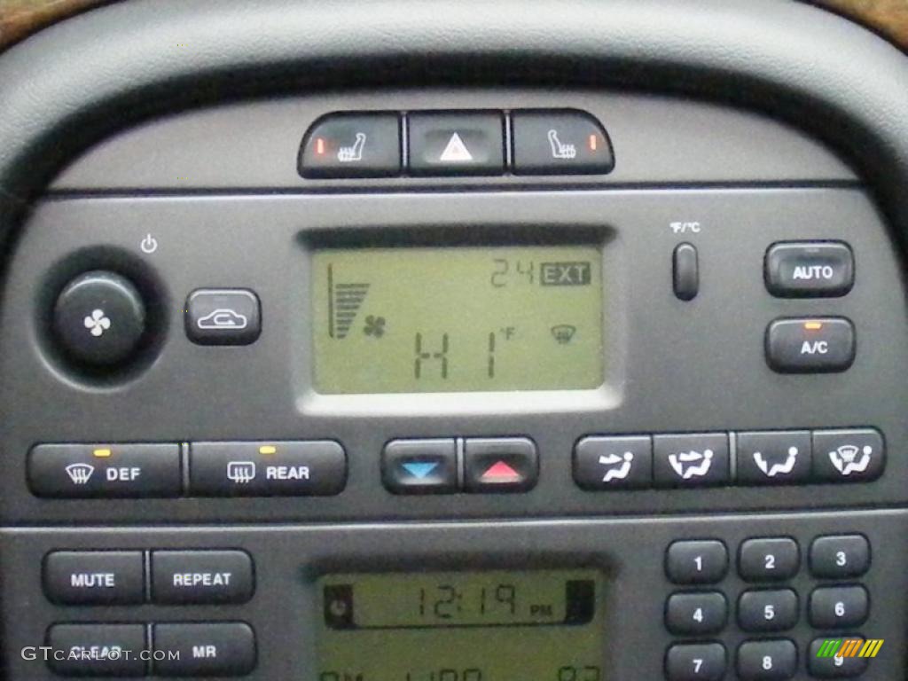 2006 Jaguar X-Type 3.0 Sport Wagon Controls Photo #42071255