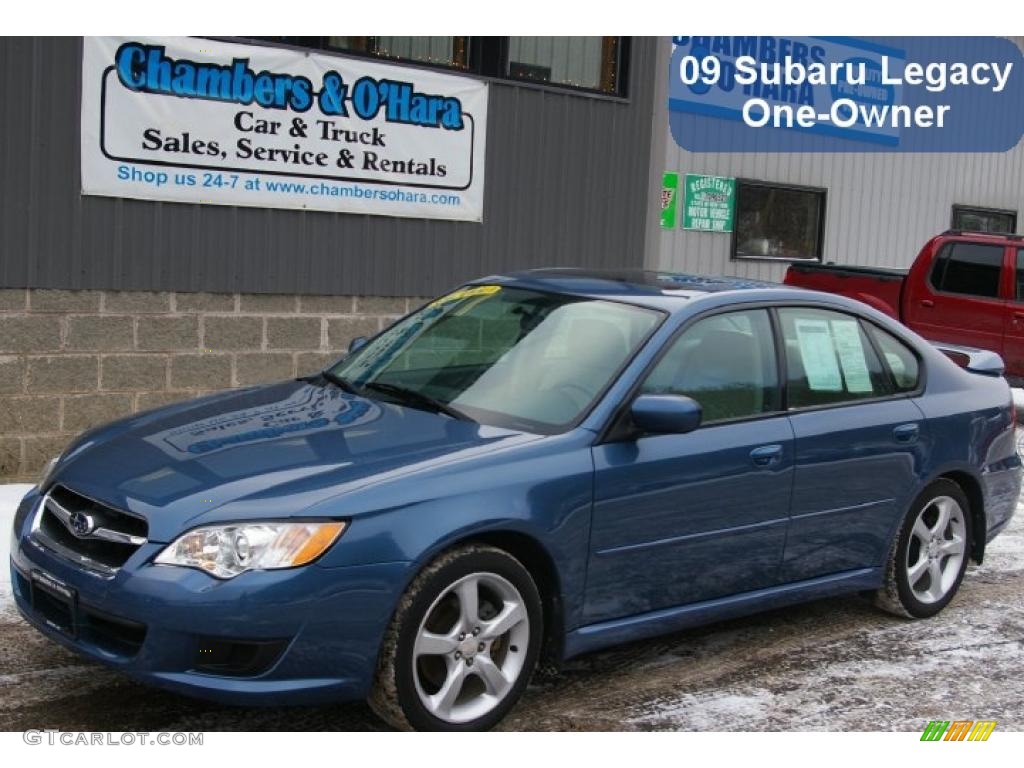 2009 Legacy 2.5i Sedan - Newport Blue Pearl / Warm Ivory photo #1