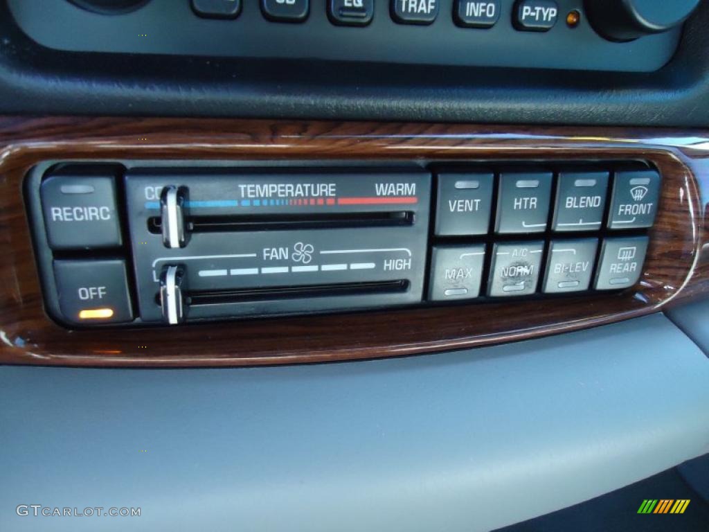 2005 Buick LeSabre Custom Controls Photo #42073071
