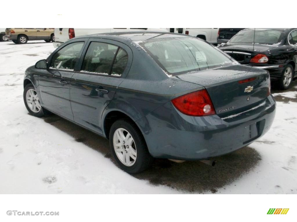 2005 Cobalt LS Sedan - Blue Granite Metallic / Gray photo #4