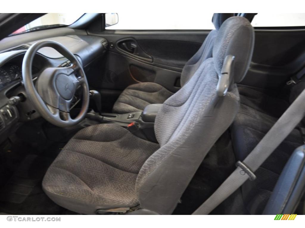 2004 Cavalier LS Sport Coupe - Black / Graphite photo #8