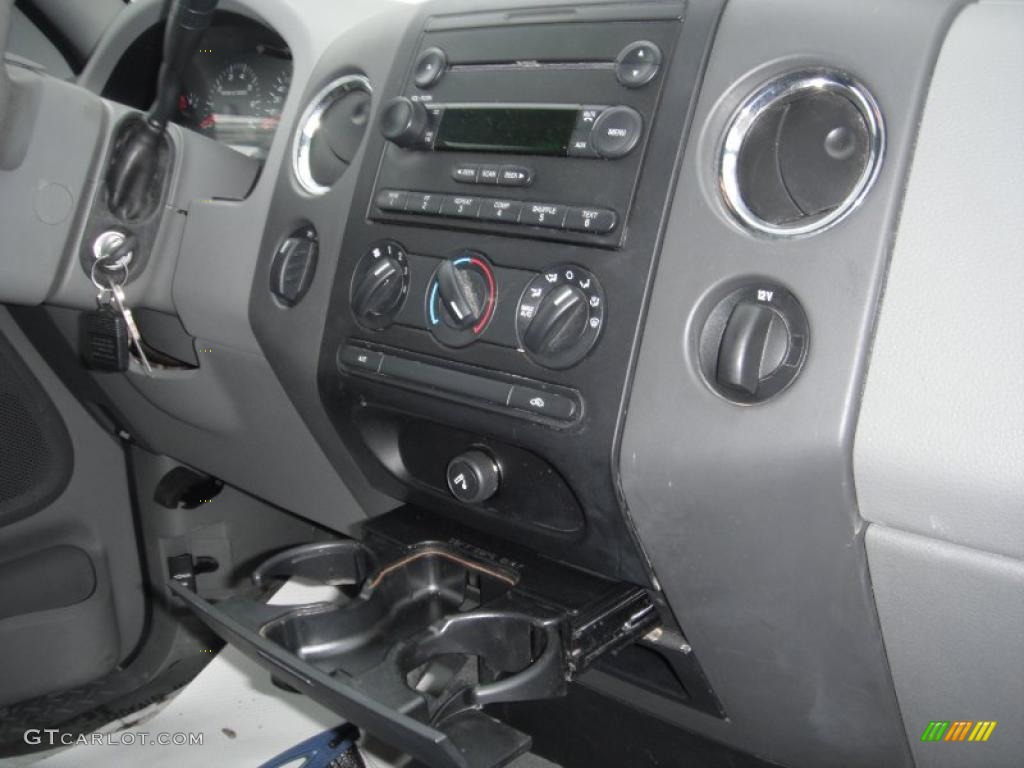 2004 F150 XLT SuperCab 4x4 - Silver Metallic / Dark Flint photo #14