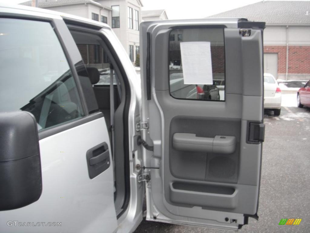 2004 F150 XLT SuperCab 4x4 - Silver Metallic / Dark Flint photo #20