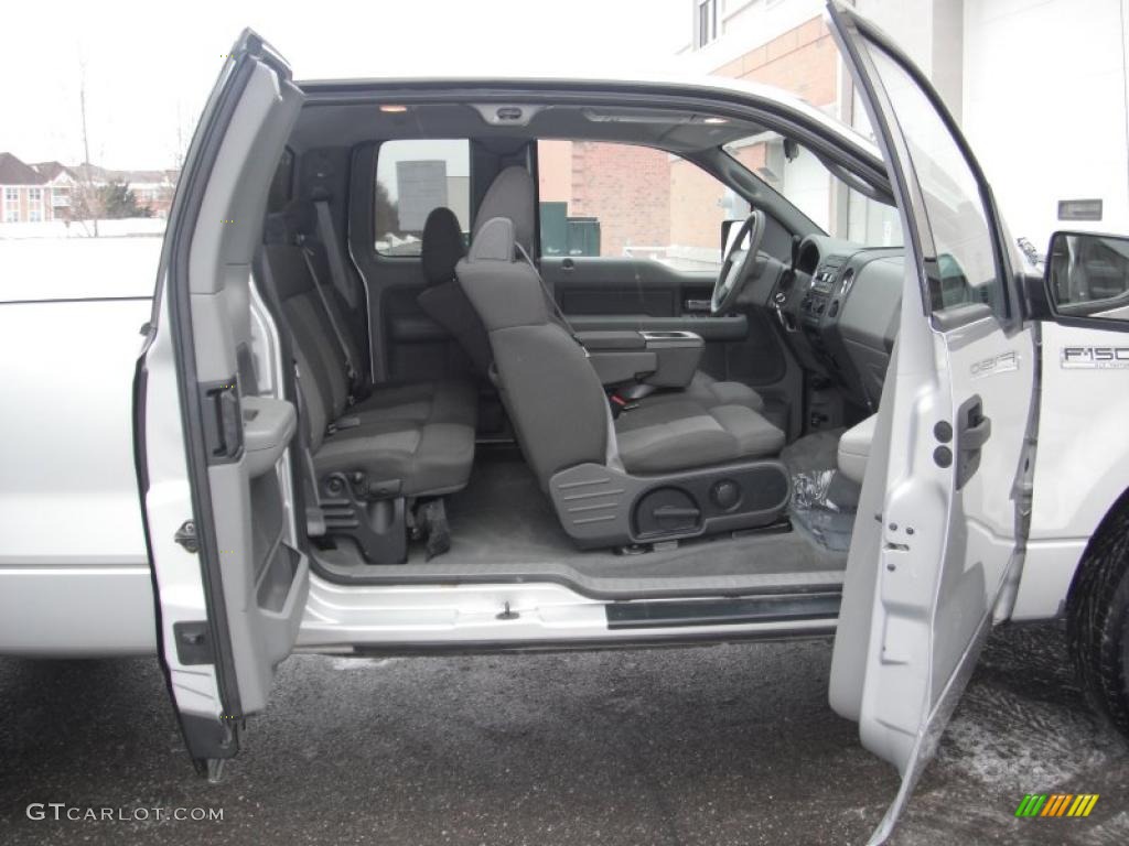 2004 F150 XLT SuperCab 4x4 - Silver Metallic / Dark Flint photo #23