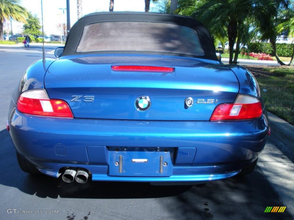 2001 Z3 2.5i Roadster - Topaz Blue Metallic / Beige photo #7