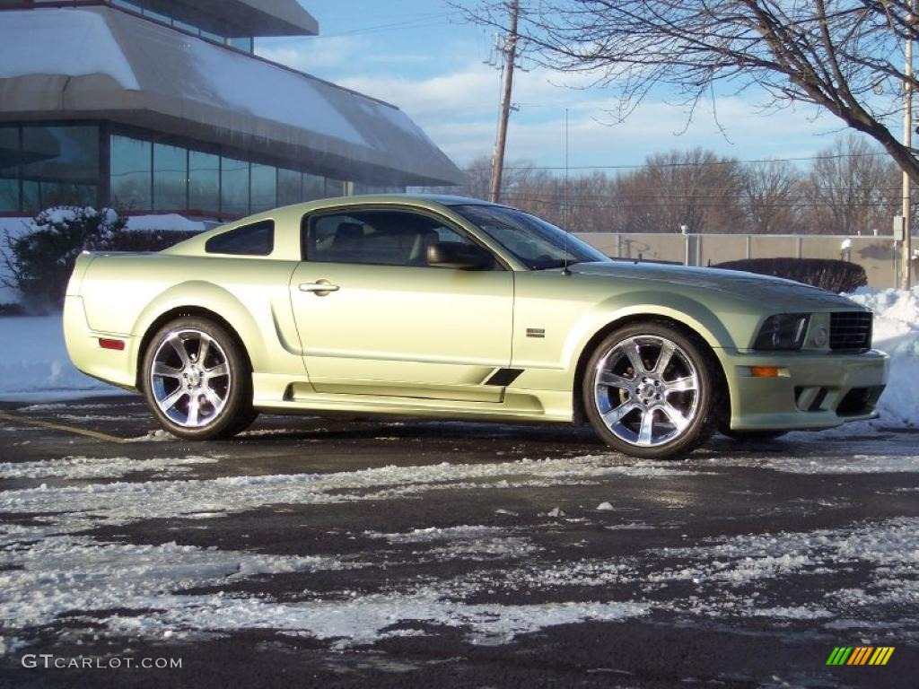 Legend Lime Metallic Ford Mustang
