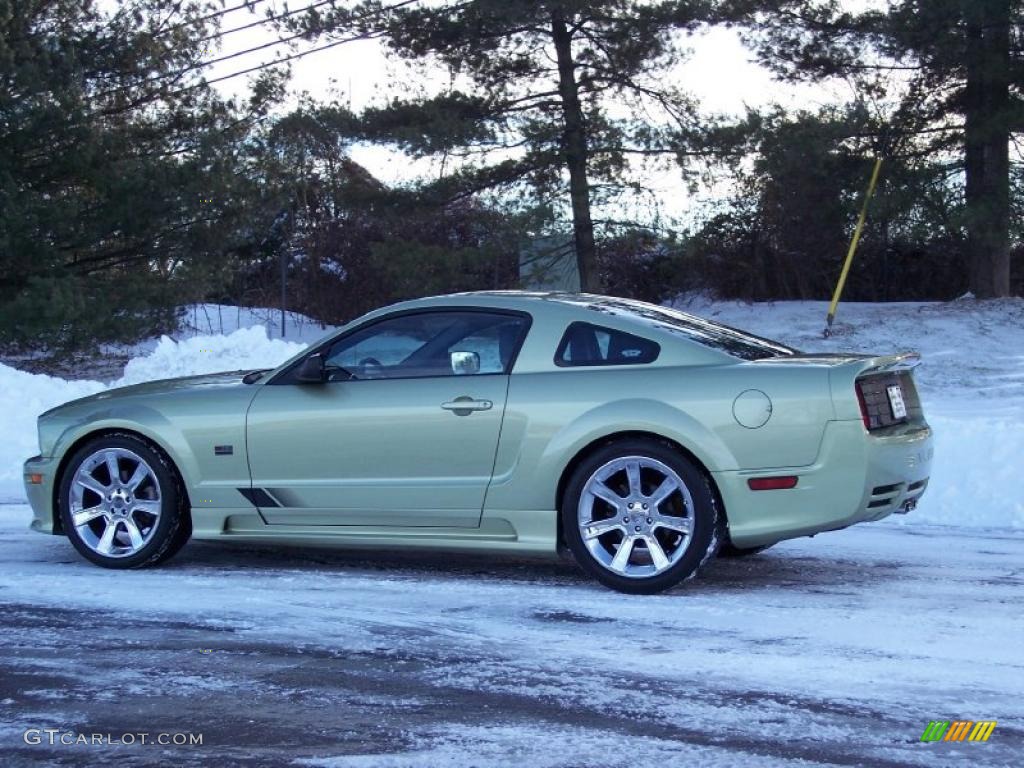 2005 Mustang Saleen S281 Coupe - Legend Lime Metallic / Dark Charcoal photo #11