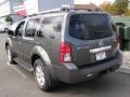 2008 Storm Gray Nissan Pathfinder SE 4x4  photo #5