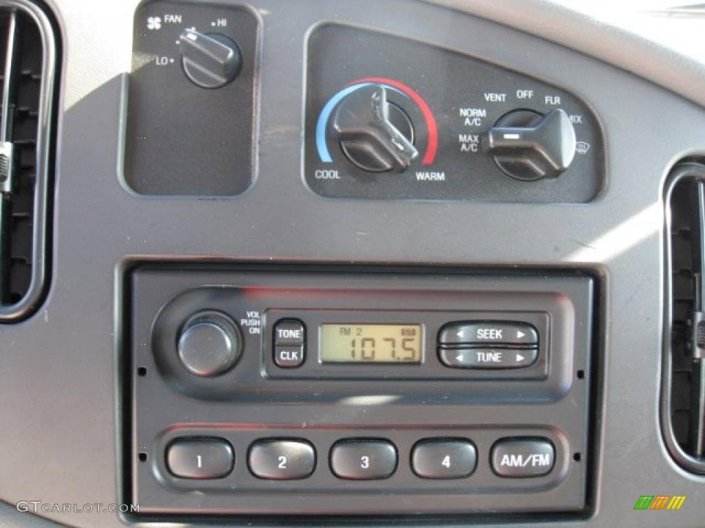 2004 E Series Van E250 Commercial - Fleet Blue / Medium Flint photo #10