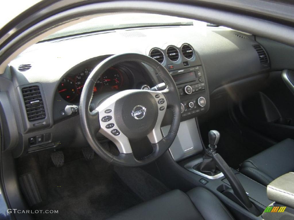 Charcoal Interior 2009 Nissan Altima 3.5 SE Coupe Photo #42083555
