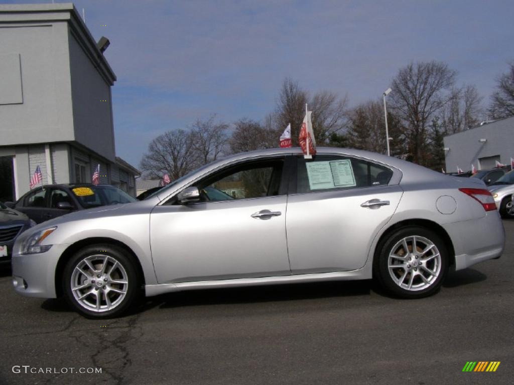 2009 Maxima 3.5 SV - Radiant Silver Metallic / Charcoal photo #4