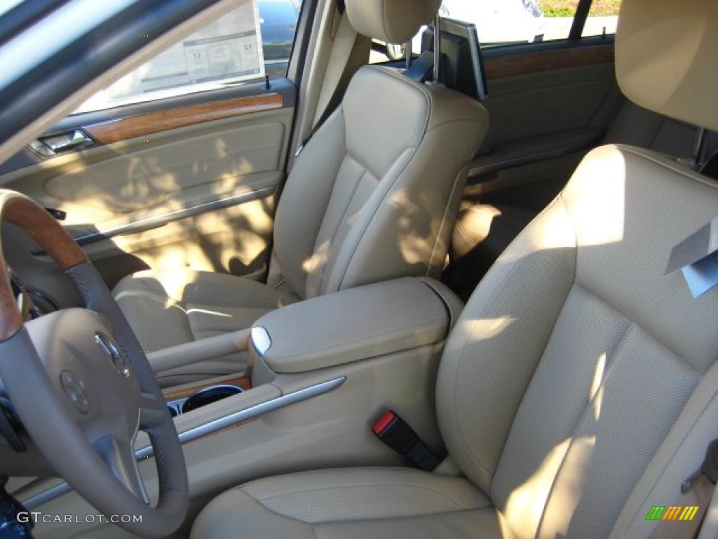 Cashmere Interior 2011 Mercedes-Benz GL 550 4Matic Photo #42085903