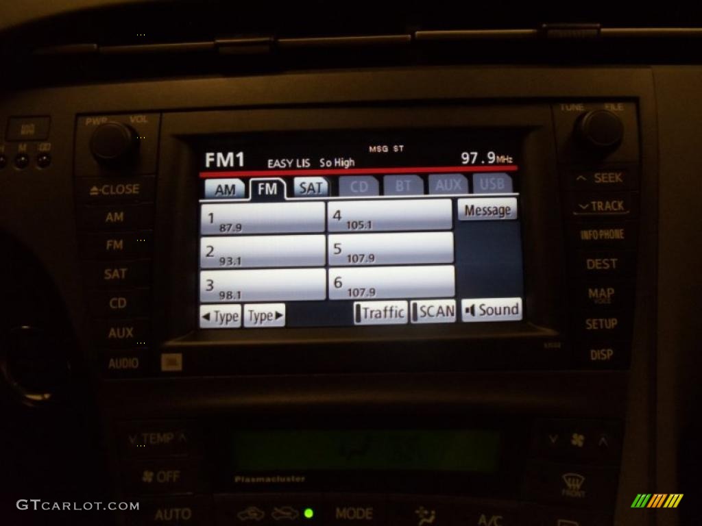 2010 Prius Hybrid III - Classic Silver Metallic / Dark Gray photo #30