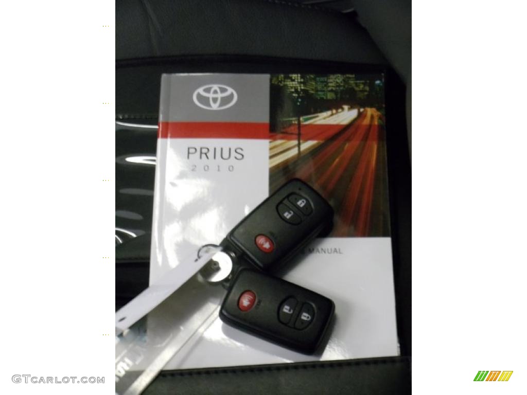 2010 Prius Hybrid III - Classic Silver Metallic / Dark Gray photo #40