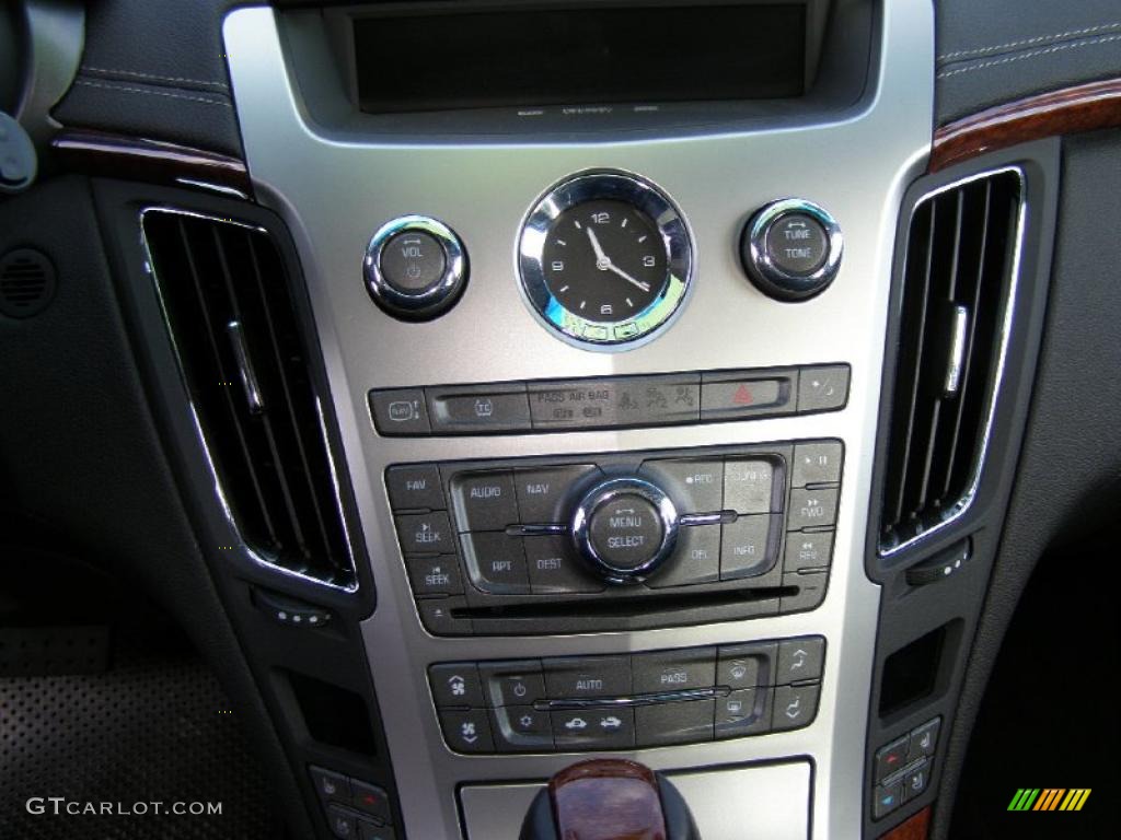 2010 Cadillac CTS 3.6 Sport Wagon Controls Photo #42092179