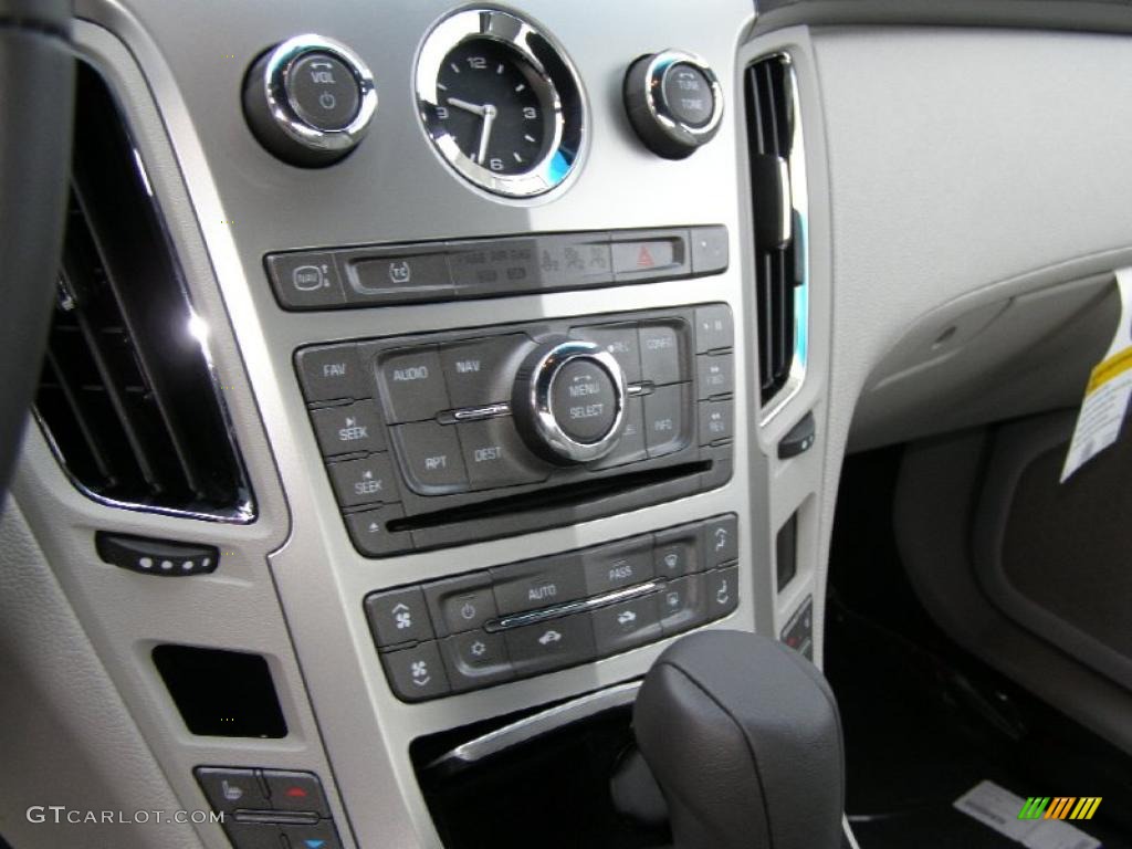 2011 Cadillac CTS Coupe Controls Photo #42093559