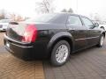 Brilliant Black Crystal Pearl - 300 Touring Photo No. 3