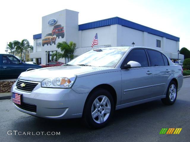 Silverstone Metallic Chevrolet Malibu