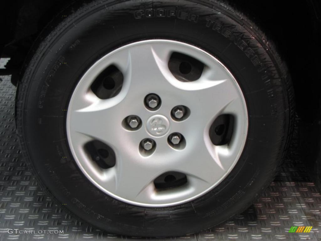 2003 Dodge Caravan SE Wheel Photo #42097424