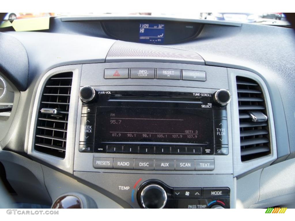 2010 Toyota Venza I4 Controls Photo #42097524
