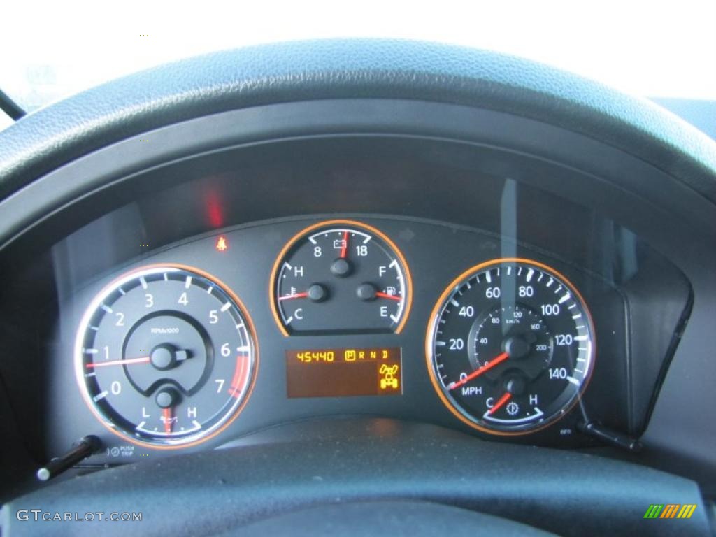 2008 Nissan Armada LE 4x4 Gauges Photo #42098196
