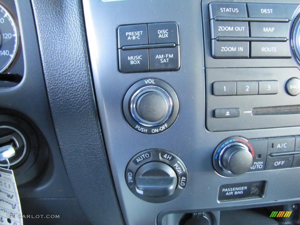 2008 Nissan Armada LE 4x4 Controls Photo #42098236