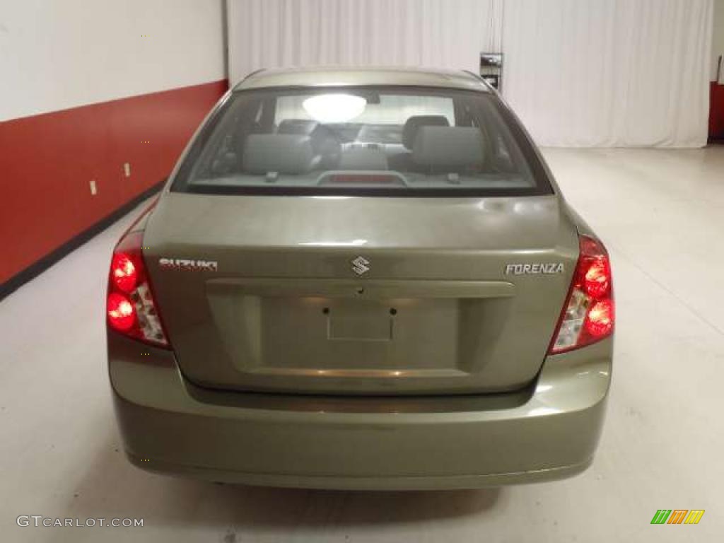 2006 Forenza Sedan - Desert Green Metallic / Grey photo #5