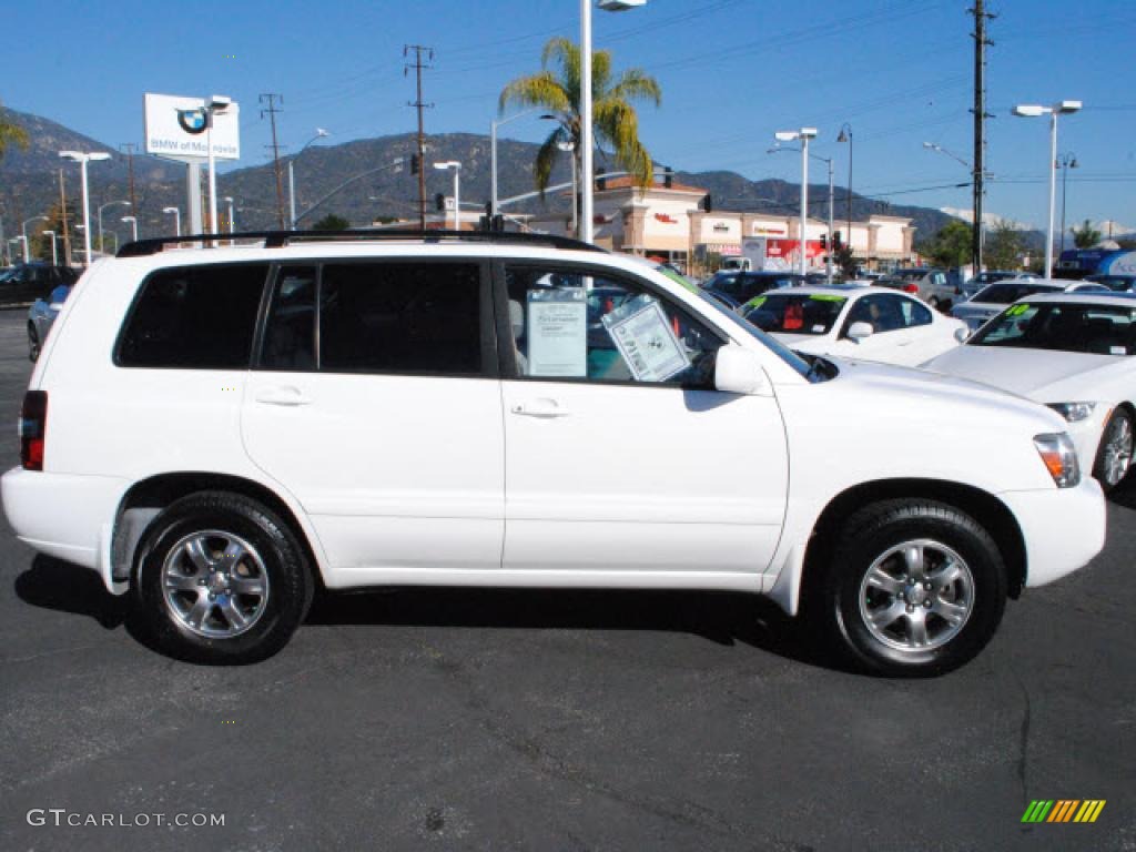 2004 Highlander V6 4WD - Super White / Ash photo #3