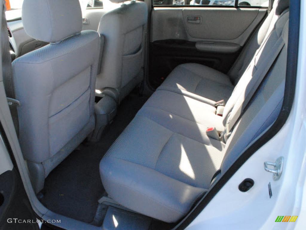 2004 Highlander V6 4WD - Super White / Ash photo #13