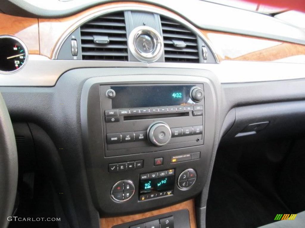 2008 Buick Enclave CX AWD Controls Photo #42101585