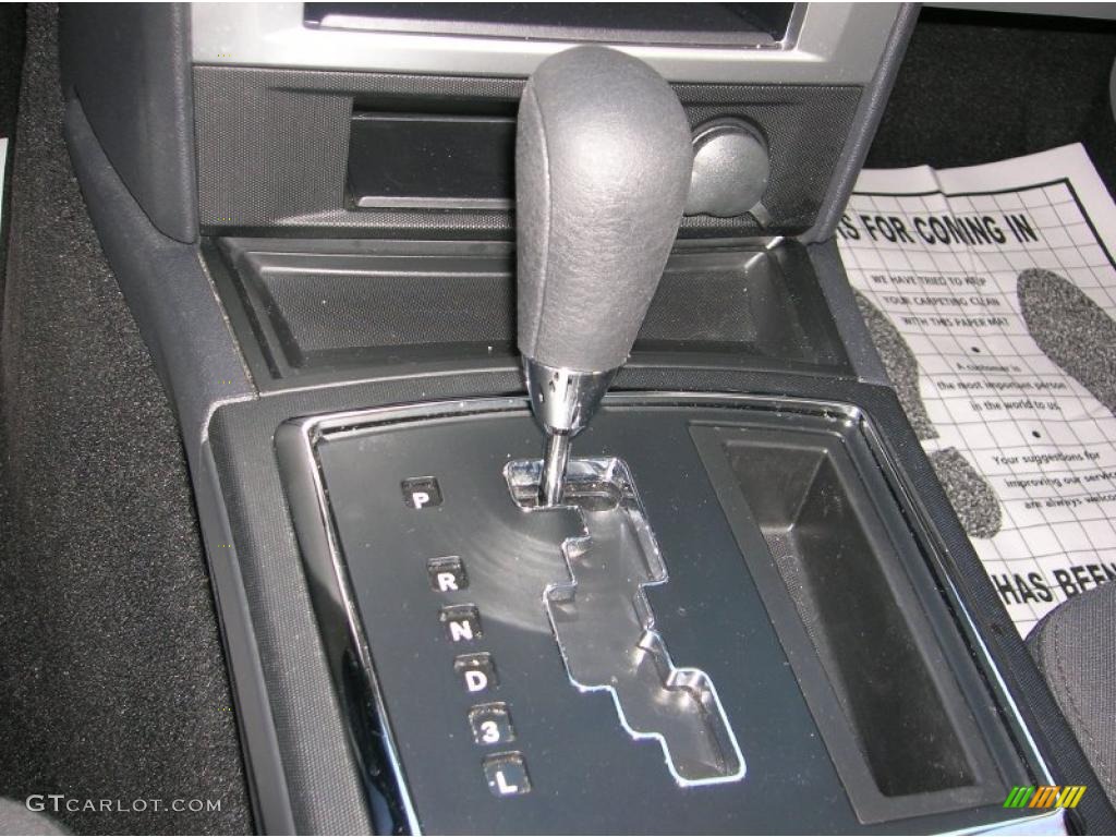 2008 Dodge Magnum SXT Transmission Photos