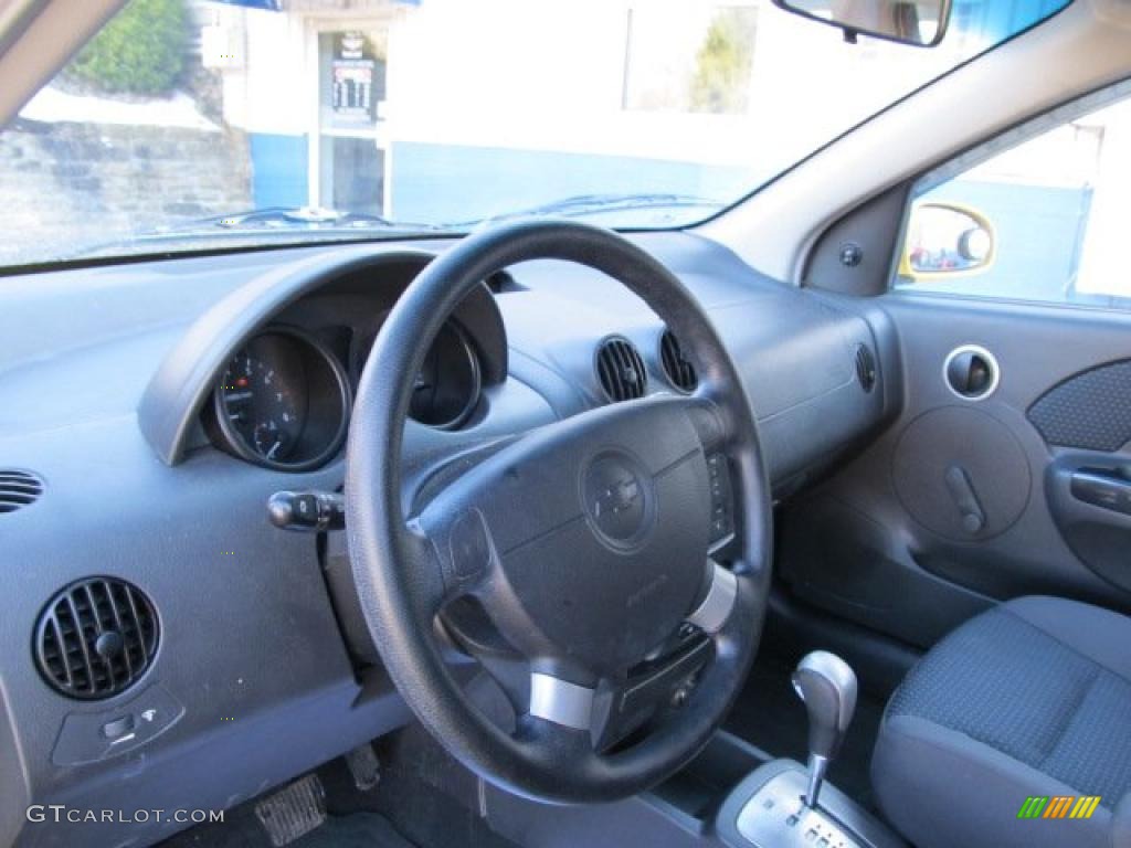 2007 Aveo 5 LS Hatchback - Summer Yellow / Charcoal Black photo #13