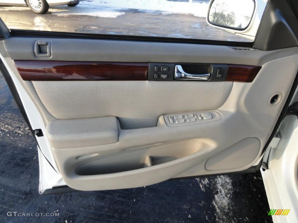 2003 Cadillac Seville STS Door Panel Photos