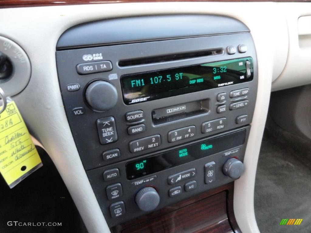 2003 Cadillac Seville STS Controls Photo #42107989