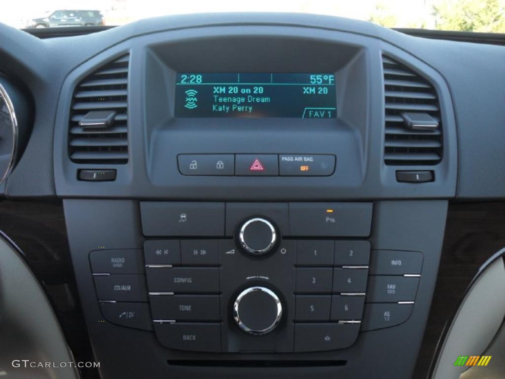2011 Buick Regal CXL Controls Photo #42110521