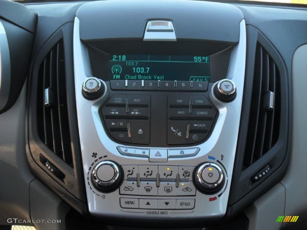 2011 Chevrolet Equinox LS AWD Controls Photo #42111365