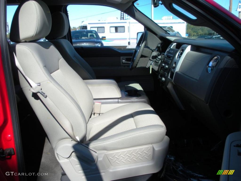 2010 F150 XLT SuperCrew - Vermillion Red / Medium Stone photo #16