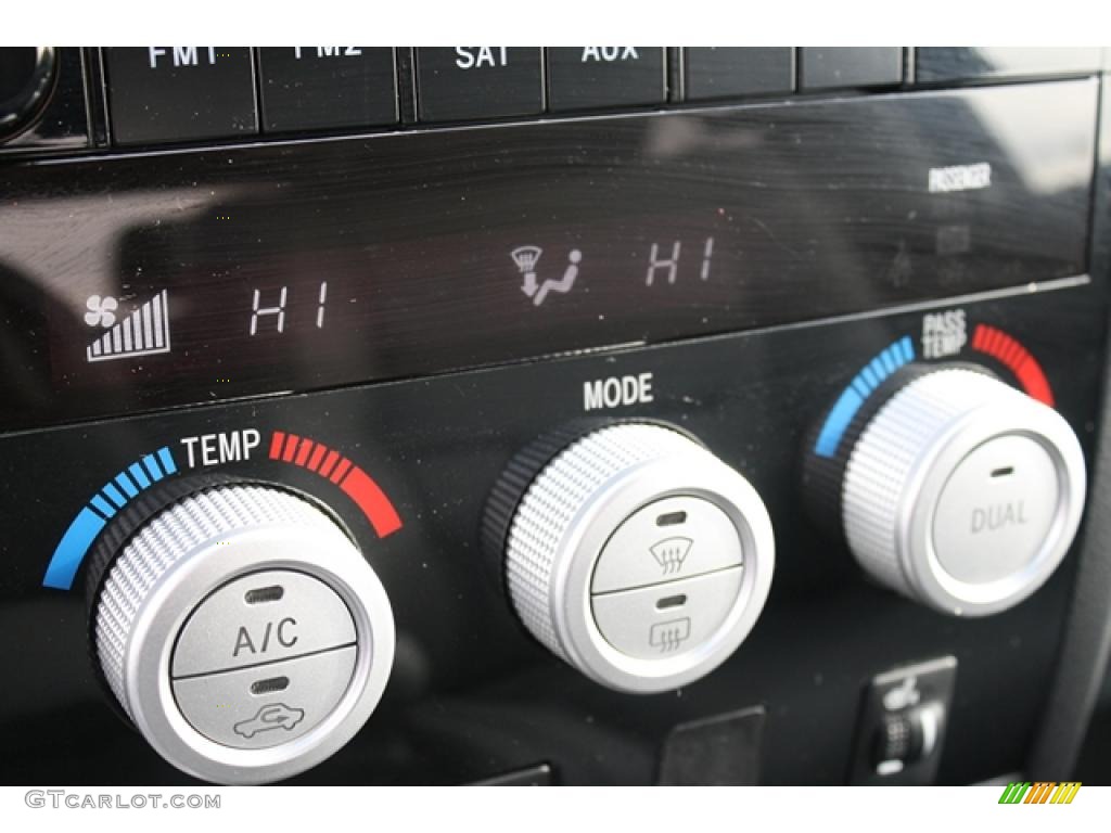2008 Toyota Tundra Limited CrewMax 4x4 Controls Photo #42114025