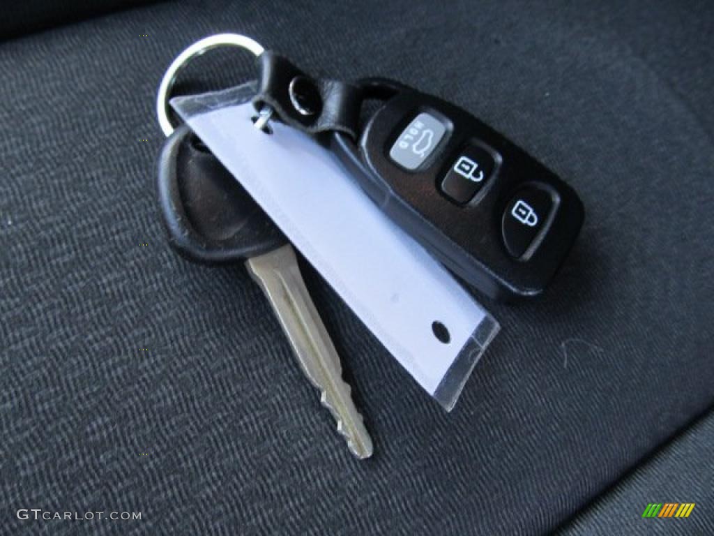 2009 Elantra SE Sedan - Black Pearl / Black photo #13