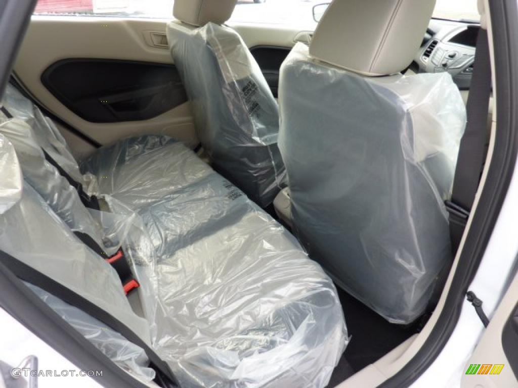2011 Fiesta S Sedan - Oxford White / Light Stone/Charcoal Black Cloth photo #15