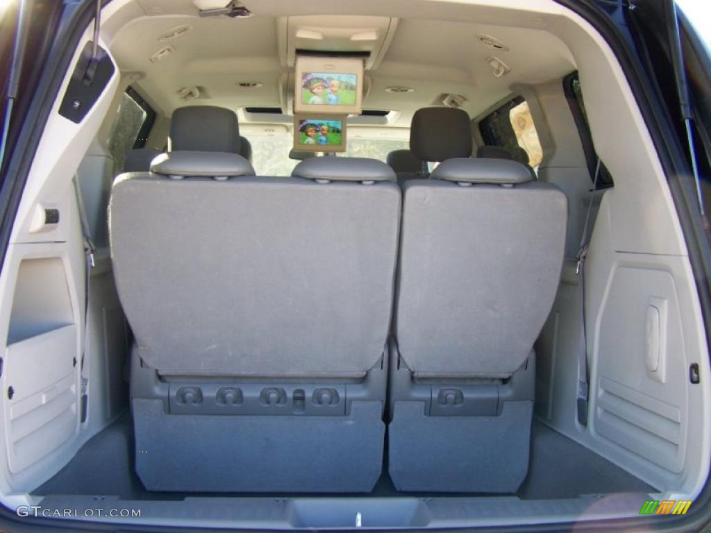 2008 Chrysler Town & Country Touring Trunk Photo #42115341