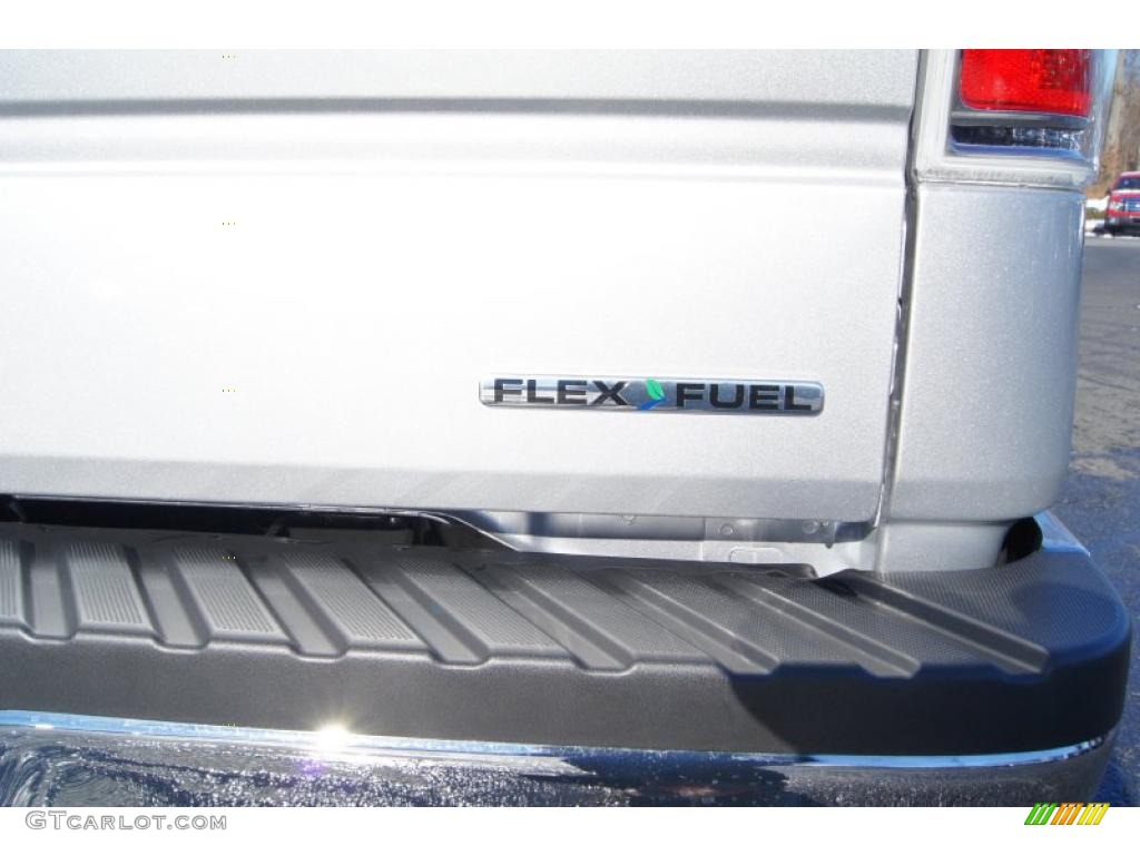 2011 Ford F150 XLT SuperCrew 4x4 Marks and Logos Photo #42119478