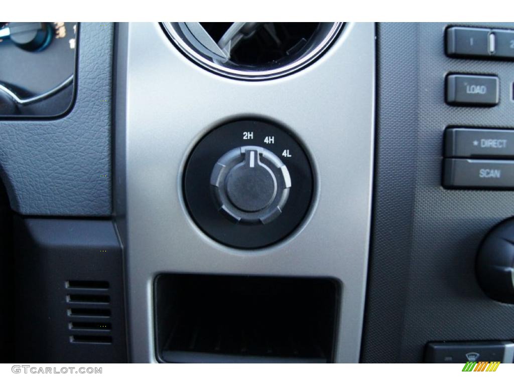 2011 Ford F150 XLT SuperCab 4x4 Controls Photo #42120078