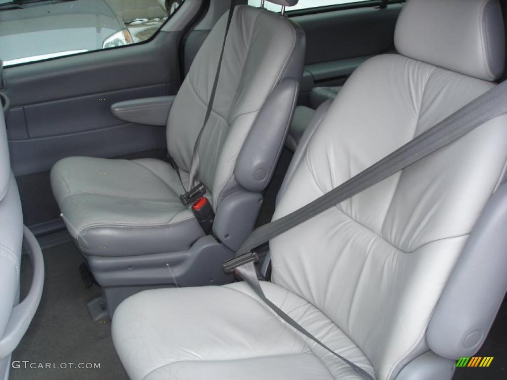 Mist Gray Interior 1997 Chrysler Town & Country LXi Photo #42120506