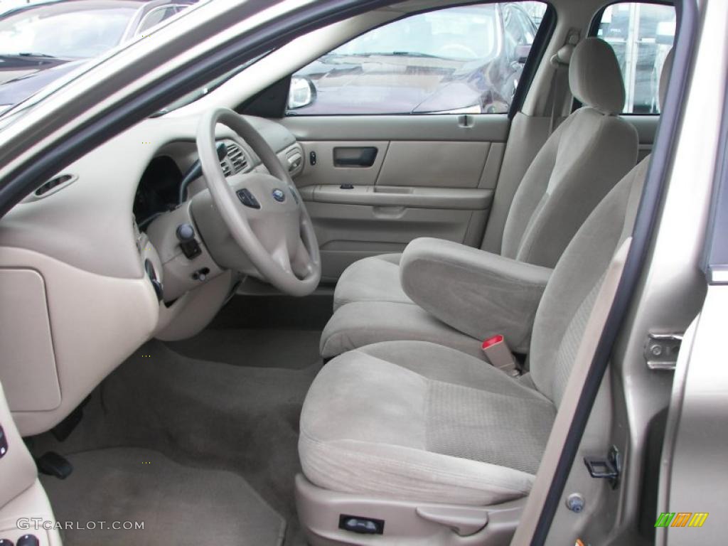 Medium Parchment Interior 2003 Ford Taurus SE Wagon Photo #42124878