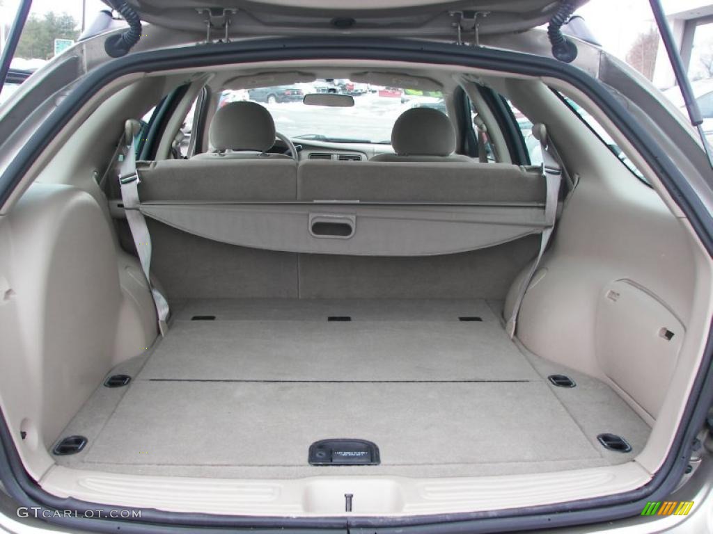 2003 Ford Taurus SE Wagon Trunk Photo #42124918